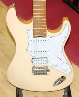 Aria Fullerton Cream Stratocaster Type Electric Guitar Sarum Guitars & Drums Salisbury Wiltshire 03 - Click to enlarge