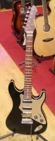 Aria Pro 2 Fullerton Stratocaster Style Electric Guitar Sarum Guitars & Drums 02 - Klikk for å forstørre