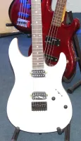 FGN Fujigen Stratocaster Style Electric Guitar White HH Pickups Sarum Guitars 03 - Klik for større billede