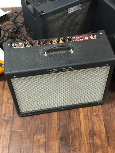 Fender Hot Rod Deluxe Tube Guitar Amplifier Sarum Guitars Music Shop Salisbury 03