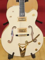 Gretsch White Falcon Steven Stills 2006 Inc Case 02 - Click to enlarge