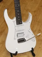 Ibanez G10 Stratocaster Style Electric Guitar White Sarum Guitars 01 - Click to enlarge