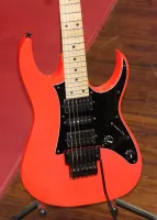 Ibanez RG550 Red Electric Guitar Sarum Guitars Music Shop 03 - Click to enlarge