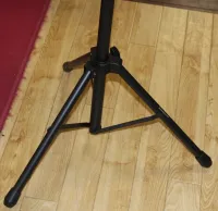 music-stand-conductors-music-stand-sheet-music-stand Sarum Guitars & Drums Salisbury Wiltshire 01 - Click to enlarge