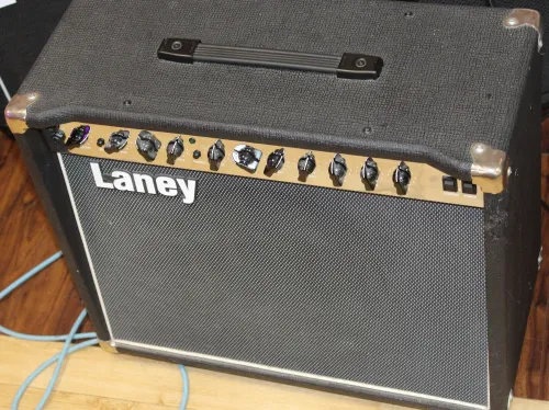 Laney LC30 30/1w Combo Tube Powered Guitar Amplifier All Valve Sarum Guitars 02