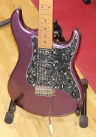 Levinson Sceptre Ventana Purple Stratocaster Type Electric Guitar Sarum Guitars and Drums Salisbury 02 - Натисніть, щоб збільшити