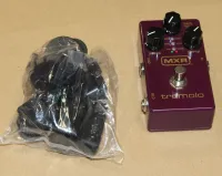 MXR Tremolo Guitar FX Pedal Sarum Guitars Salisbury 04 - Click to enlarge