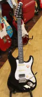 Mooer GTRS GGW Stratocaster Style Electric Guitar 04 - Click to enlarge