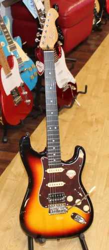 Mooer GTRS GGW Stratocaster Style Electric Guitar Tabaco Sunburst 04