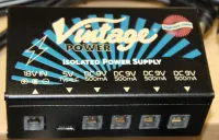 Vintage Effects Pedal Power Supply Pedal Power Sarum Guitars & Drums 04 - Zum Vergrößern anklicken