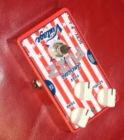 Vintage VFX04 American Fuzz Pedal Electric Guitar FX Pedal Sarum Guitars 04 - Click to enlarge