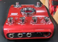 Zoom B2 Bass Guitar Multi-Effect Pedal with Tuner and Drum Machine 01 - Click to enlarge